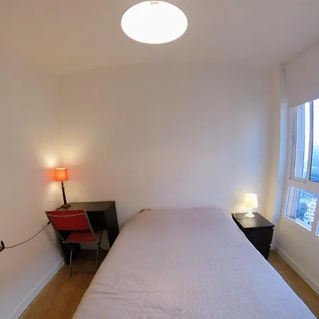 Facing The Ocean - Full Appt With 2 Double Bedroom 아파트