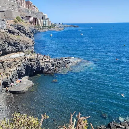 아파트 Facing The Ocean - Full Appt With 2 Double Bedroom
