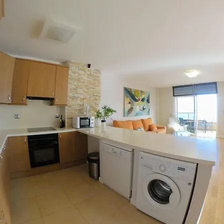 Facing The Ocean - Full Appt With 2 Double Bedroom Табайба